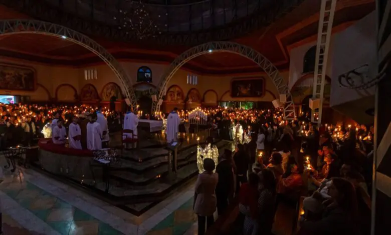 Santuário de Nossa Senhora de Caravaggio recebe milhares de devotos